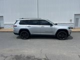 Used 2021 Jeep Grand Cherokee L Laredo image 2