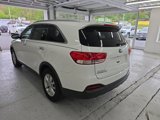 Used 2018 Kia Sorento LX image 3