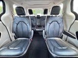 Used 2022 Chrysler Pacifica Limited image 3