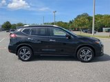 Used 2020 Nissan Rogue SV w/ Sun & Sound Touring Package image 3