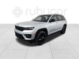 Used 2023 Jeep Grand Cherokee Altitude image 1