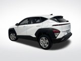 Used 2024 Hyundai Kona SE image 3