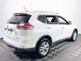 Used 2016 Nissan Rogue SV w/ SV Premium Package image 4