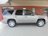 Used 2007 GMC Yukon SLT w/ SLT Preferred Equipment Group image 2