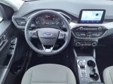 Certified 2022 Ford Escape SE w/ Cold Weather Package image 5
