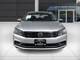Used 2017 Volkswagen Passat 1.8T SE image 2