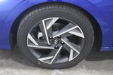 New 2025 Hyundai Elantra SEL image 4