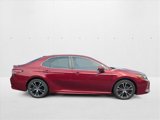 Certified 2018 Toyota Camry SE image 4