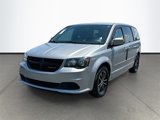 Used 2017 Dodge Grand Caravan SE image 3