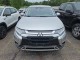 Used 2020 Mitsubishi Outlander SE image 2