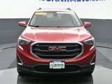 Used 2020 GMC Terrain SLE w/ Driver Convenience Package image 3