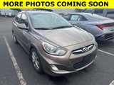 Used 2012 Hyundai Accent SE image 2
