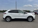 Used 2021 Ford Edge SE image 4