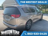 Used 2017 Chrysler Pacifica Limited image 5