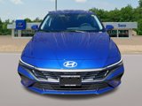 New 2025 Hyundai Elantra SE image 3