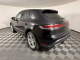 Certified 2024 Porsche Macan image 3