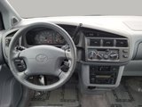 Used 2000 Toyota Sienna XLE image 3