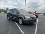 Used 2015 Chrysler Town & Country Touring-L w/ Driver Convenience Group image 4