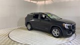 Used 2022 GMC Terrain SLE w/ Driver Convenience Package image 2