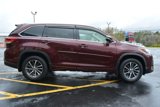 Used 2018 Toyota Highlander XLE image 3