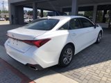Used 2019 Toyota Avalon XLE w/ Moonroof Package image 4