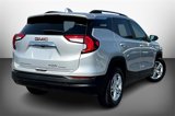 Used 2022 GMC Terrain SLE w/ Driver Convenience Package image 2