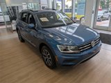 Used 2020 Volkswagen Tiguan SE w/ Panoramic Sunroof Package image 2