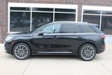 Used 2020 Lincoln Corsair Reserve w/ Equipment Group 202A image 2