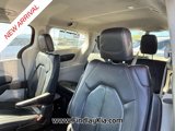 Used 2020 Chrysler Pacifica Touring-L image 4