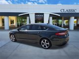 Used 2016 Ford Fusion SE w/ Equipment Group 201A image 6