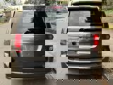 Used 2017 Dodge Grand Caravan SXT image 5