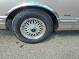 Used 1993 Lincoln Town Car Executive image 4