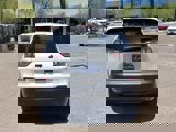 Used 2023 Jeep Cherokee Altitude Lux image 5