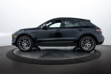 Used 2025 Porsche Macan image 2