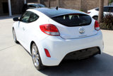 Used 2017 Hyundai Veloster Value Edition image 4