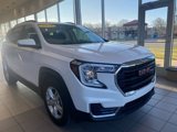 Used 2022 GMC Terrain SLE w/ Driver Convenience Package image 2
