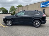 Used 2022 Jeep Cherokee Latitude Lux w/ Sun & Sound Group image 4