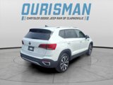 Used 2024 Volkswagen Taos SE image 3