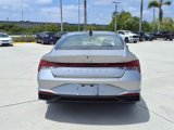 Used 2023 Hyundai Elantra SEL w/ Convenience Package image 4