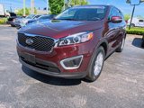Used 2017 Kia Sorento LX image 2