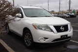 Used 2014 Nissan Pathfinder SV image 3