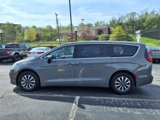 Certified 2023 Chrysler Pacifica Touring-L image 2