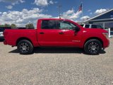 Used 2022 Nissan Titan SV image 4