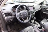 Used 2019 Jeep Cherokee Latitude Plus w/ Cold Weather Group image 3
