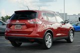 Used 2016 Nissan Rogue SV image 5