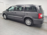 Used 2015 Chrysler Town & Country Touring image 3