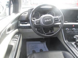 Used 2022 Kia Carnival LX image 4