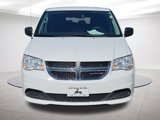 Used 2019 Dodge Grand Caravan SE w/ UConnect Hands-Free Group image 2