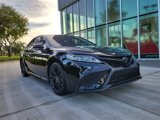 Used 2022 Toyota Camry SE image 2