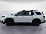 Used 2025 Honda Pilot Black Edition image 2